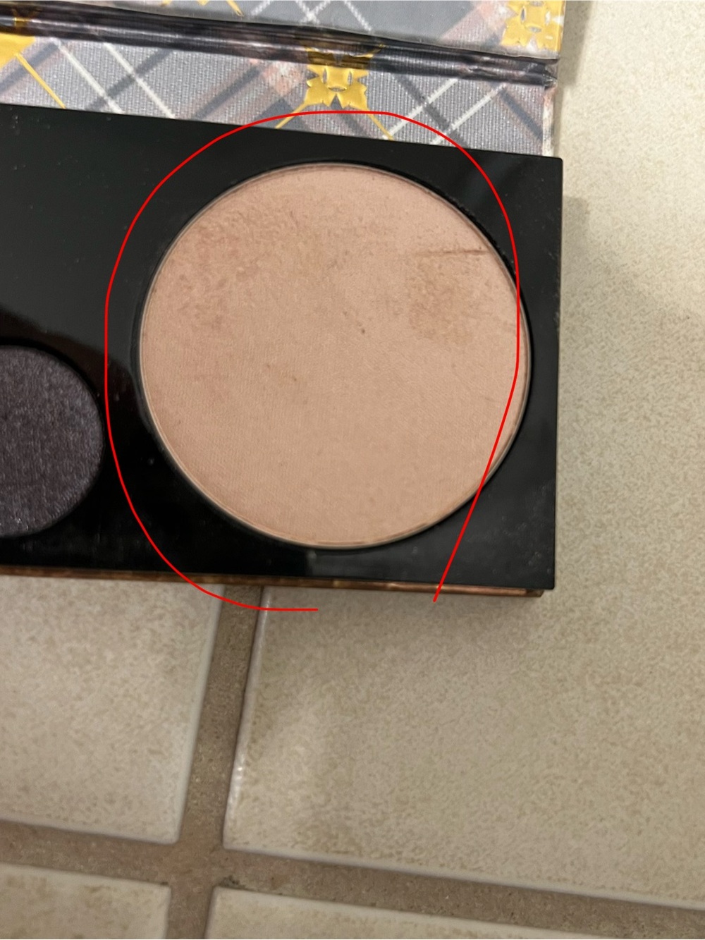 Neutral & Metallic Eyeshadow Palette - Multi-Tone Shimmer - Picture 2 of 4